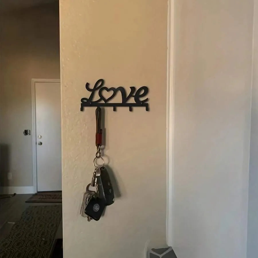 Black Metal "LOVE" Wall-Mounted Key Holder with 6 Hooks – Space-Saving Decorative Storage for Keys and Accessories, Perfect Home Organizer