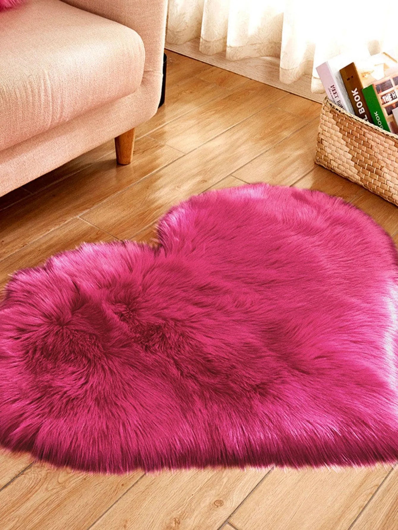 Heart Shaped Fuzzy Plush Rug – Soft Cozy Floor Mat for Bedroom, Living Room, Kids Room, Home Decor
