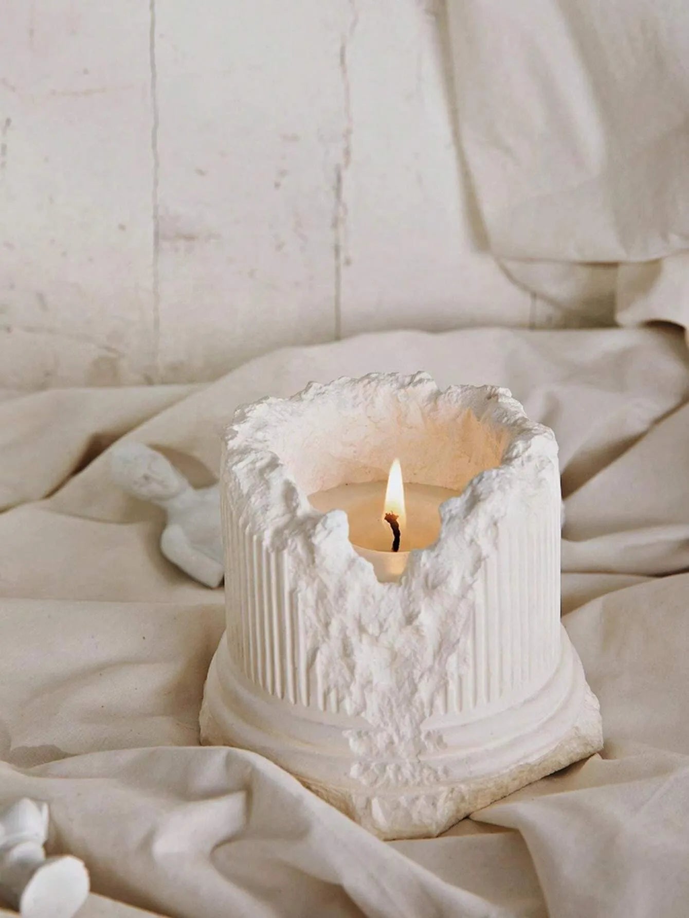 Plaster Candle Shaped Aromatherapy Scented Candle – European Style Home, Wedding, Birthday & Anniversary Decor Gift