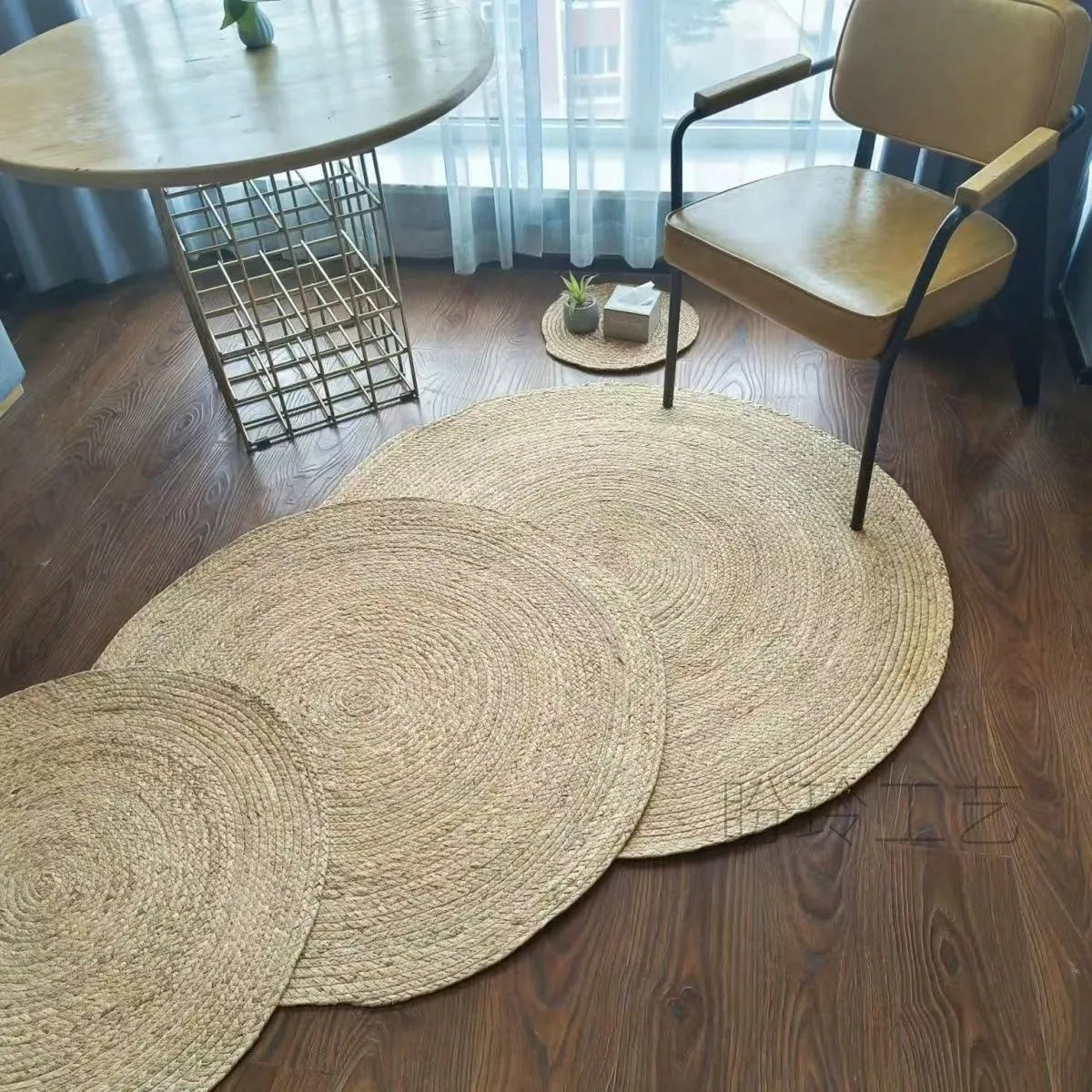Handwoven Round Polyester Floor Mat – Washable, Durable Rug for Kitchen, Home, Weddings & Farmhouse Decor